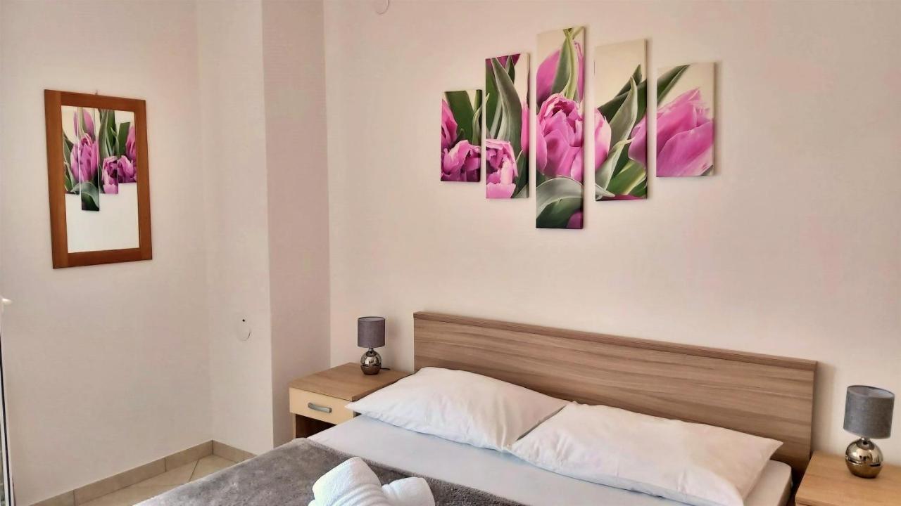 Apartments Nemira Omiš Екстериор снимка