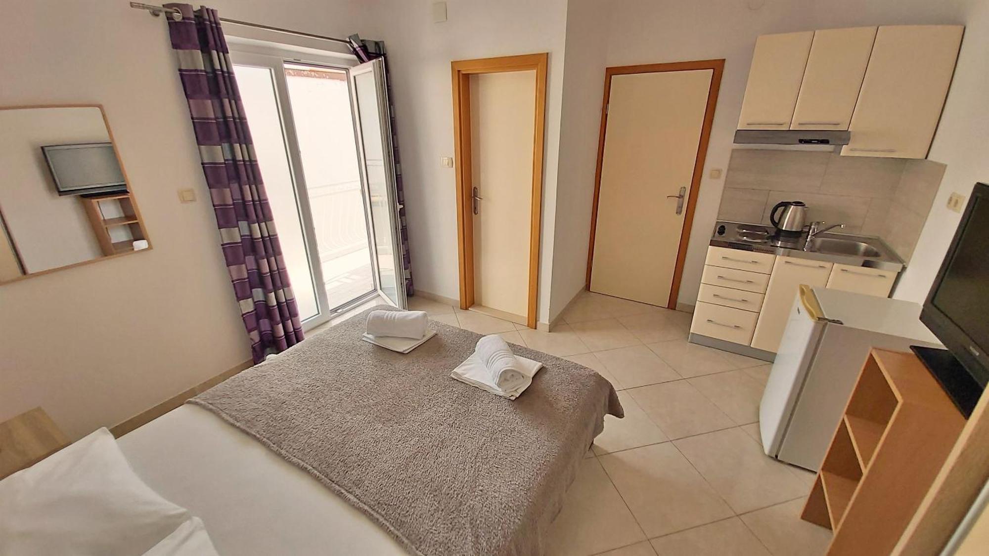 Apartments Nemira Omiš Стая снимка
