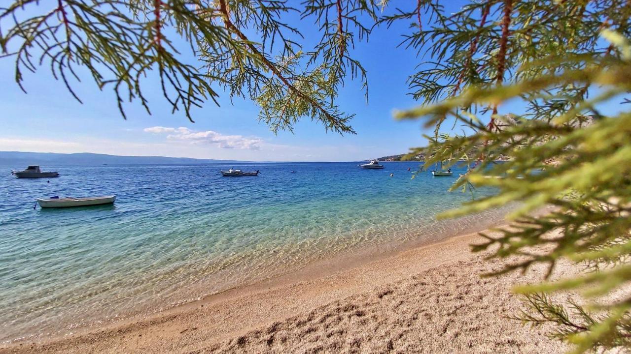 Apartments Nemira Omiš Екстериор снимка